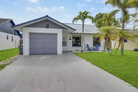 5929 Se Collins Avenue Stuart FL 34997