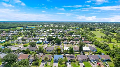 5929 Se Collins Avenue Stuart FL 34997