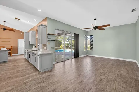 539 Se Nome Drive Port Saint Lucie FL 34984