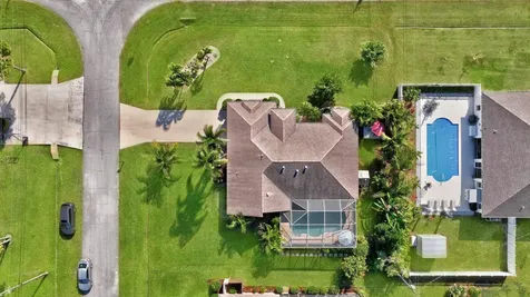 539 Se Nome Drive Port Saint Lucie FL 34984