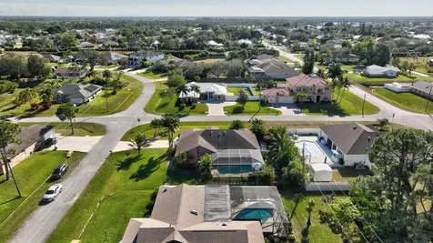 539 Se Nome Drive Port Saint Lucie FL 34984