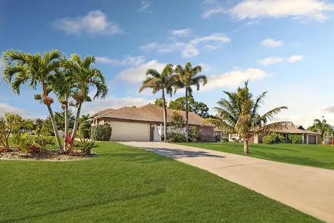 539 Se Nome Drive Port Saint Lucie FL 34984