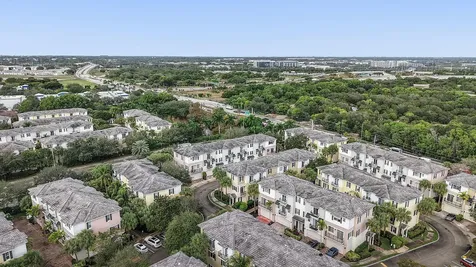 560 NW 39th Circle Boca Raton FL 33431