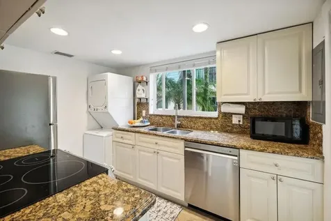 49 SE 7th Avenue Delray Beach FL 33445
