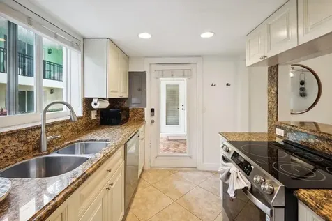 49 SE 7th Avenue Delray Beach FL 33445