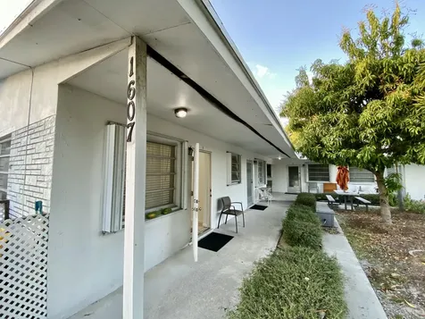 1607 Holly Street Lantana FL 33462