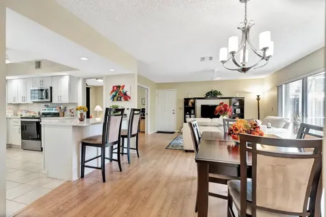 11571 Winchester Drive Palm Beach Gardens FL 33410