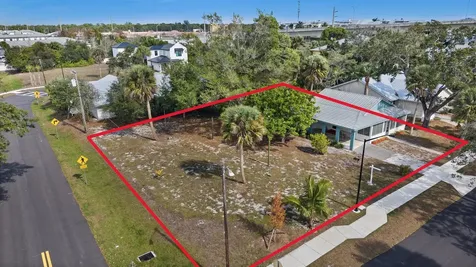 621 Nw Australian Street Stuart FL 34994
