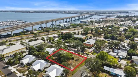621 Nw Australian Street Stuart FL 34994