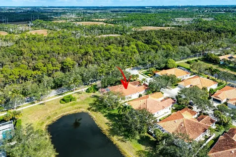 2841 Livingston Lane West Palm Beach FL 33411
