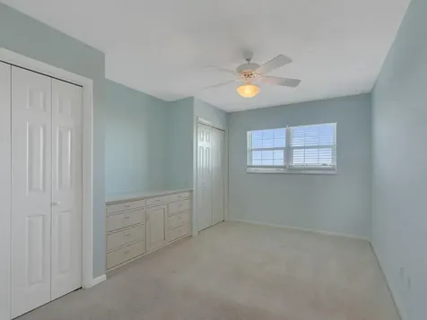 2333 Indian River Boulevard Vero Beach FL 32960