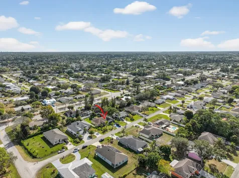1121 SW Ivanhoe Street Port Saint Lucie FL 34983