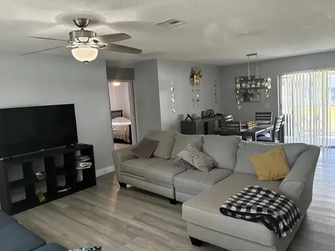 2434 Se Sidonia Street Port Saint Lucie FL 34952
