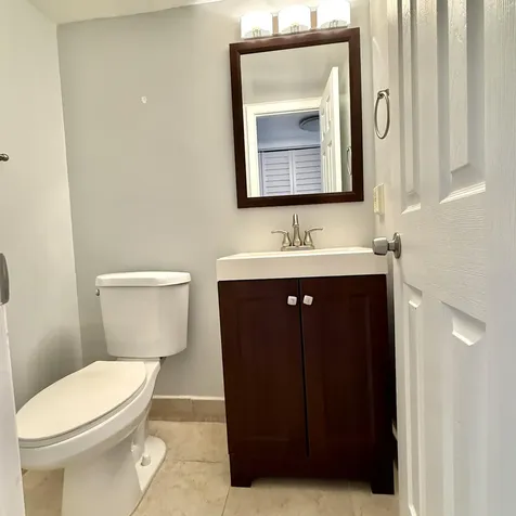 8 Ventnor A Deerfield Beach FL 33442