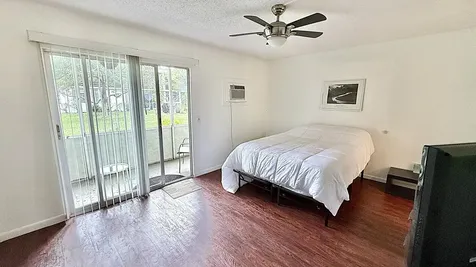 8 Ventnor A Deerfield Beach FL 33442