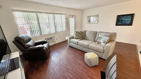 8 Ventnor A Deerfield Beach FL 33442