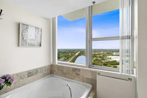 2641 N Flamingo Road Sunrise FL 33323
