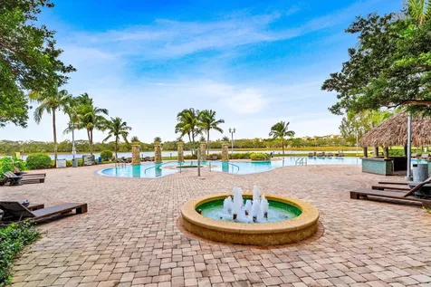 2641 N Flamingo Road Sunrise FL 33323