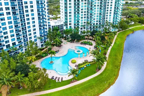 2641 N Flamingo Road Sunrise FL 33323