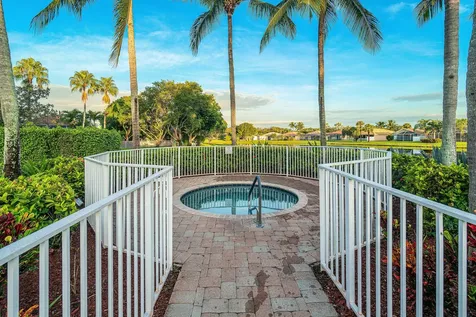2425 Curley Cut West Palm Beach FL 33411