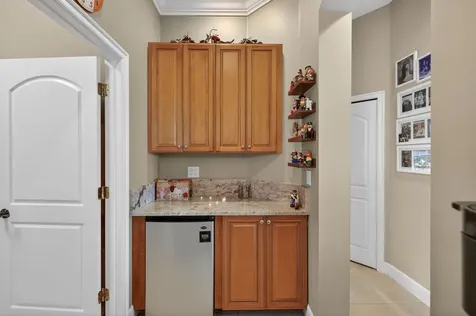 868 Sw Piedmont Court Port Saint Lucie FL 34986
