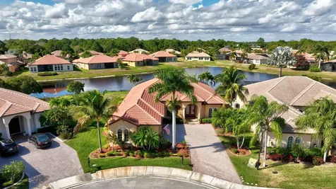 868 Sw Piedmont Court Port Saint Lucie FL 34986