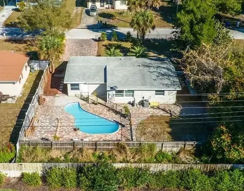 703 5th Place Vero Beach FL 32962