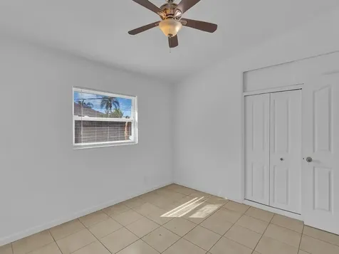 703 5th Place Vero Beach FL 32962
