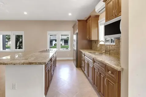 4500 Sw 25th Terrace Dania FL 33312