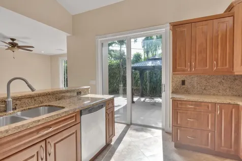 4500 Sw 25th Terrace Dania FL 33312