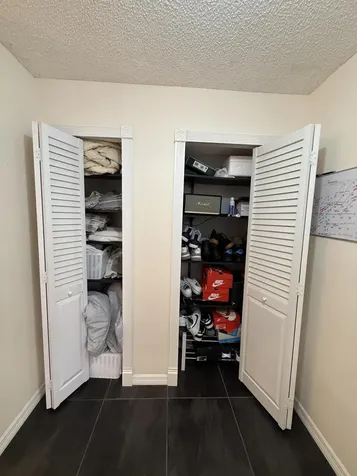 1021 Springdale Circle Palm Springs FL 33461