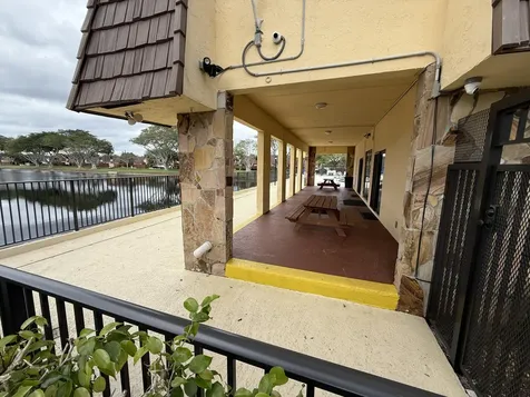 1021 Springdale Circle Palm Springs FL 33461