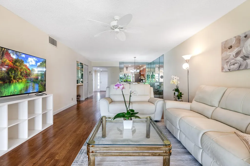 7284 Clunie Place Delray Beach FL 33446