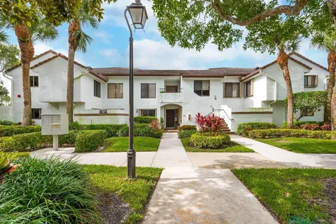 7284 Clunie Place Delray Beach FL 33446
