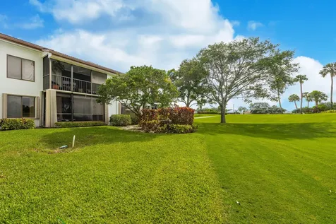 7284 Clunie Place Delray Beach FL 33446