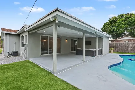 124 Sw 11th Avenue Boynton Beach FL 33435