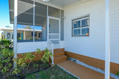522 Hemingway Terrace Fort Pierce FL 34982