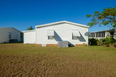 522 Hemingway Terrace Fort Pierce FL 34982