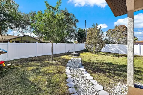 2574 Sw Cameo Boulevard Port Saint Lucie FL 34953