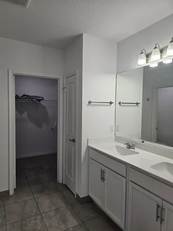 2574 Sw Cameo Boulevard Port Saint Lucie FL 34953