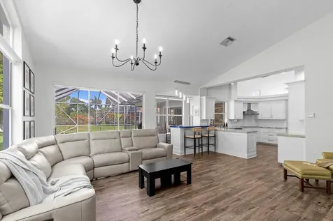 9061 Cypress Hollow Drive Palm Beach Gardens FL 33418