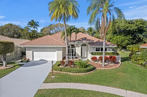 9061 Cypress Hollow Drive Palm Beach Gardens FL 33418