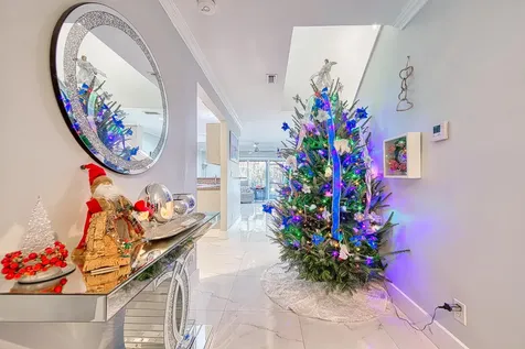 5235 Sapphire Valley Boca Raton FL 33486