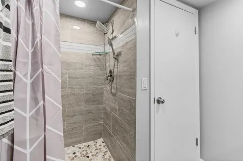 826 Normandy R Delray Beach FL 33484