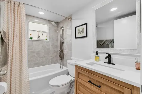 826 Normandy R Delray Beach FL 33484