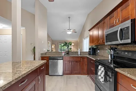 492 Hardwood Place Boca Raton FL 33431