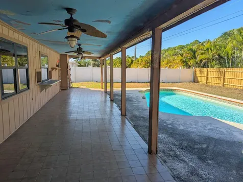 5511 Paleo Pines Circle Fort Pierce FL 34951