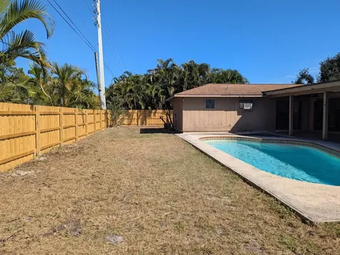 5511 Paleo Pines Circle Fort Pierce FL 34951