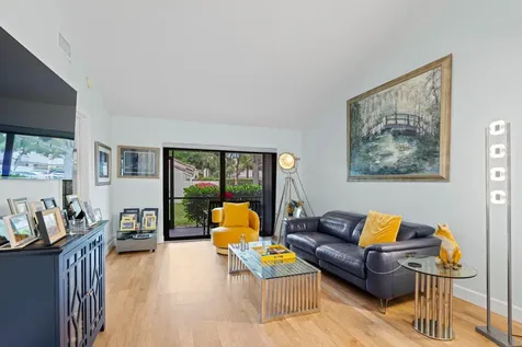 490 Hardwood Place Boca Raton FL 33431