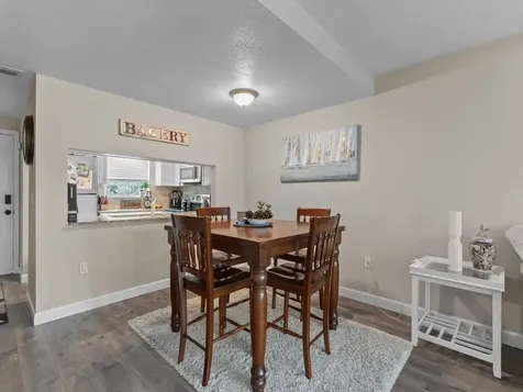 1901 Indian River Boulevard Vero Beach FL 32960